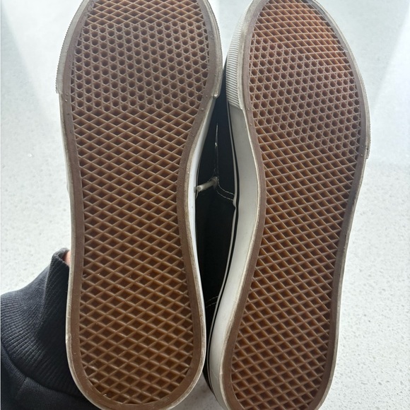 Classic Vans Black Canvas Sneakers size 8 ladies - Picture 2 of 6